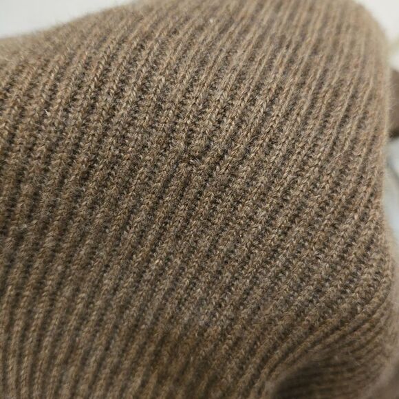 Dorce Pure Cashmere V Neck sweater size L - Picture 9 of 9